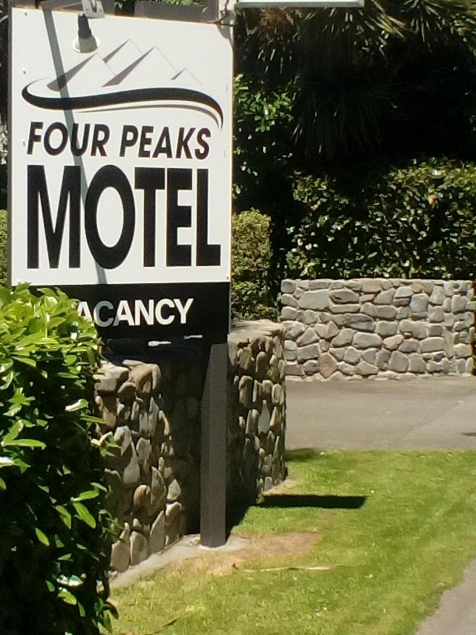Four Peaks Motel Geraldine Kültér fotó