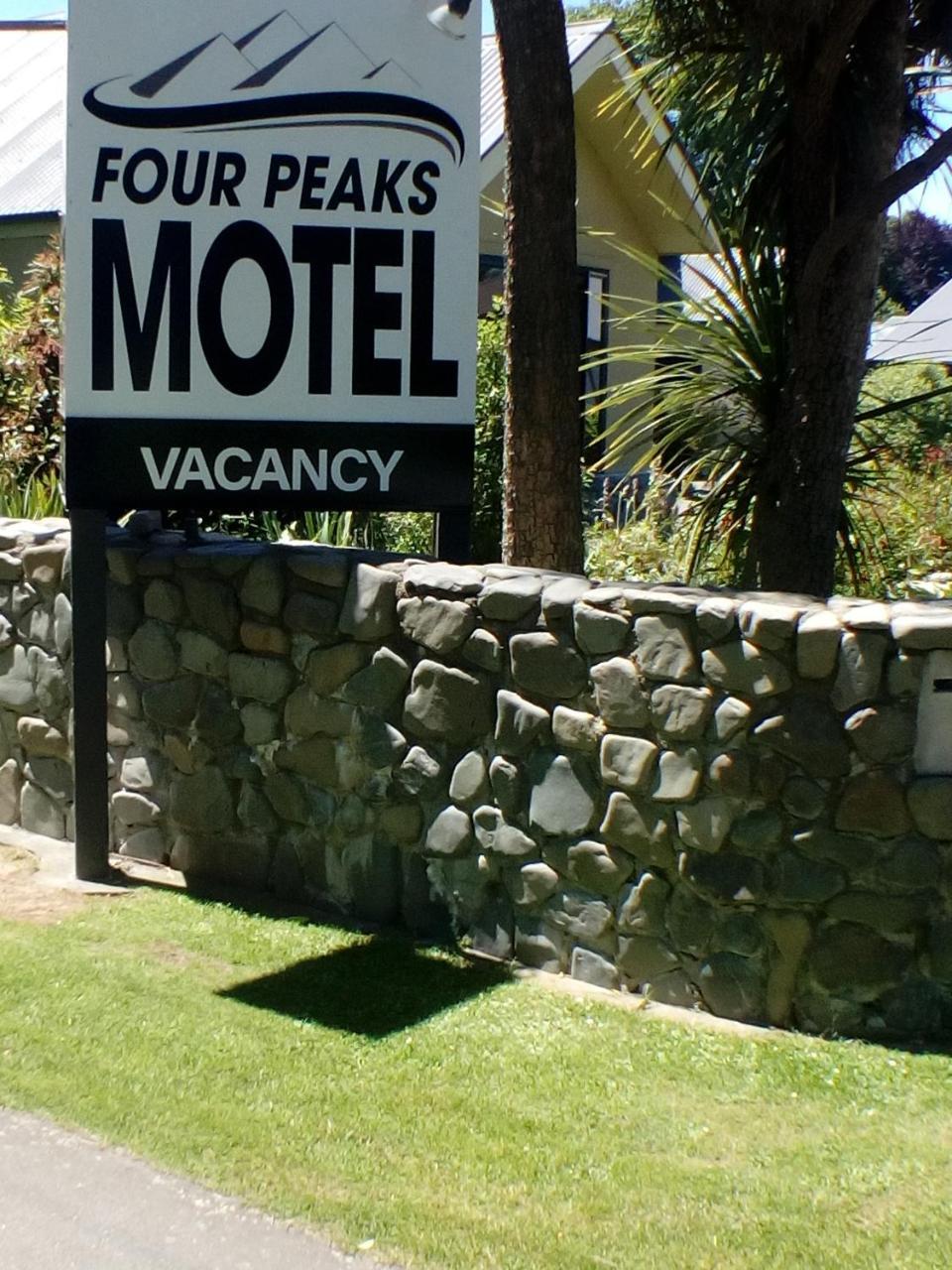 Four Peaks Motel Geraldine Kültér fotó